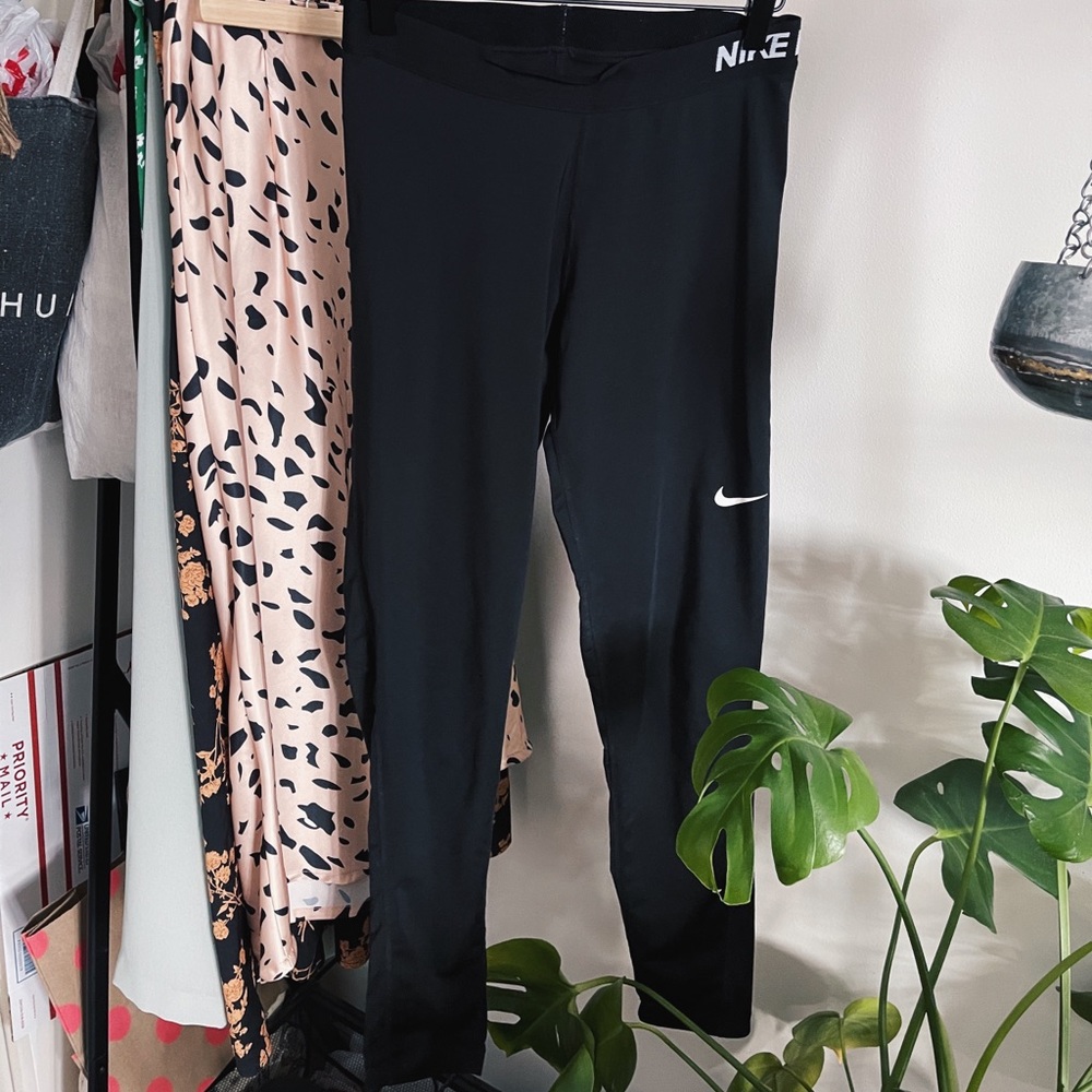 Nike Pro Dri-Fit Women’s 28” Training Tights